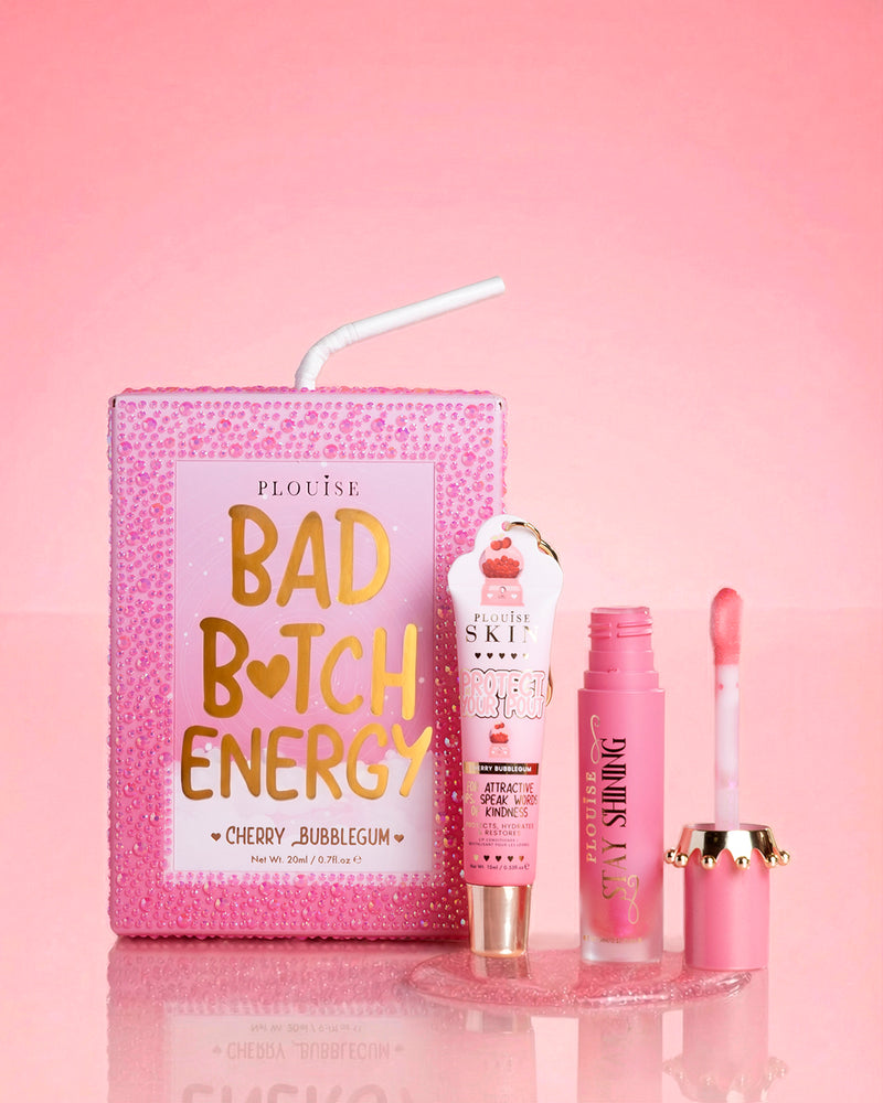 Duo pour les lèvres Bad Bitch Energy à paillettes de cristal rose P.Louise en bubblegum cerise comprenant une huile pour les lèvres brillante et un revitalisant pour les lèvres