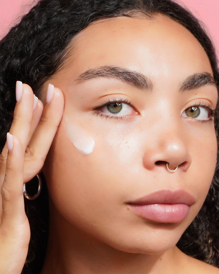 Crème sous les yeux hydratante et éclaircissante Light Lift