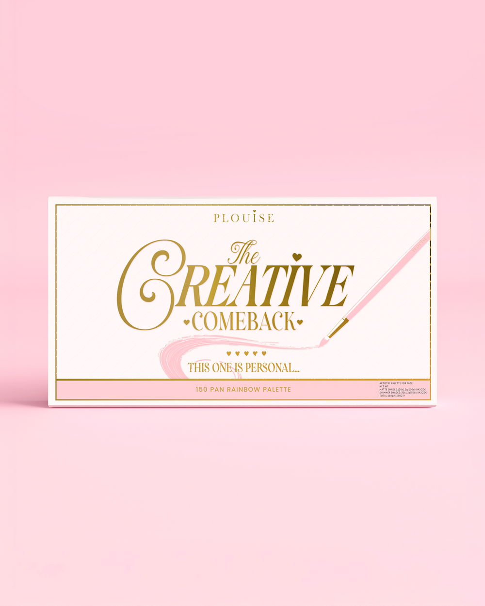 Recto d'une palette de fards à paupières arc-en-ciel P.Louise Creative COmeback XXXL fermée avec typographie dorée sur un boîtier rose sur fond rose