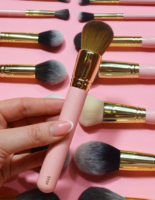 Pinceau Kabuki en forme de dôme P.Louise #644