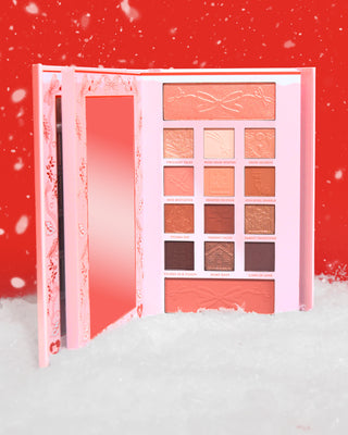 The Cosy Chronicles Christmas Face & Eyeshadow Palette