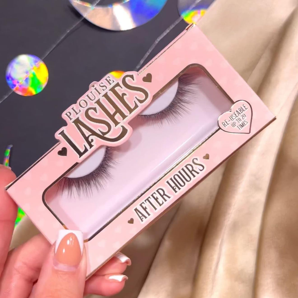 Faux cils œil de chat après les heures d'ouverture